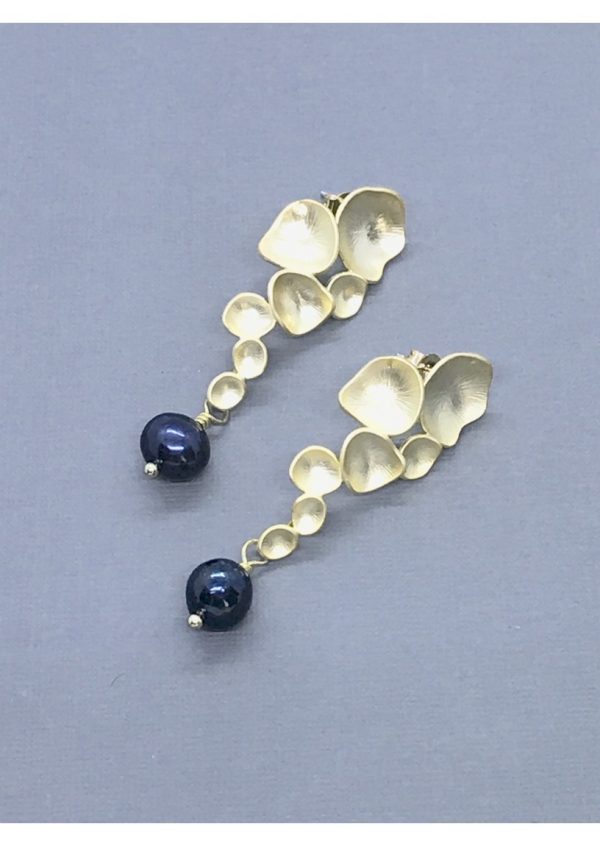 Carolina earrings black pearl gold.png