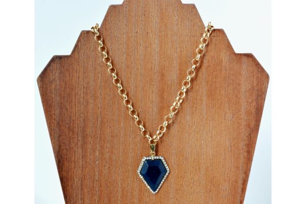 gold chain blue pentagon pendant72